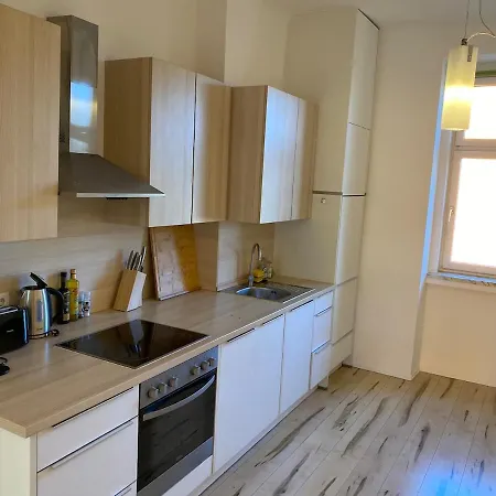 Appartement Apartment, Close To The Town Hall, Centre And Raiffeisen Sportpark