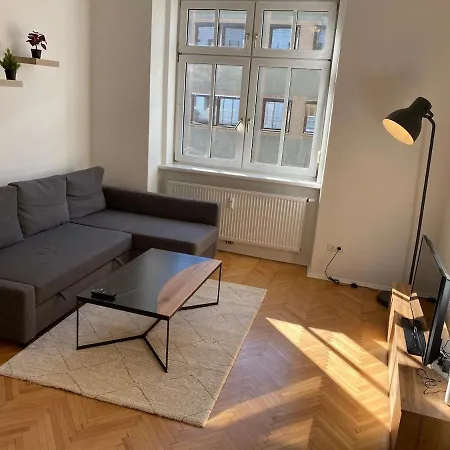 Apartment, Close To The Town Hall, Centre And Raiffeisen Sportpark غراتس